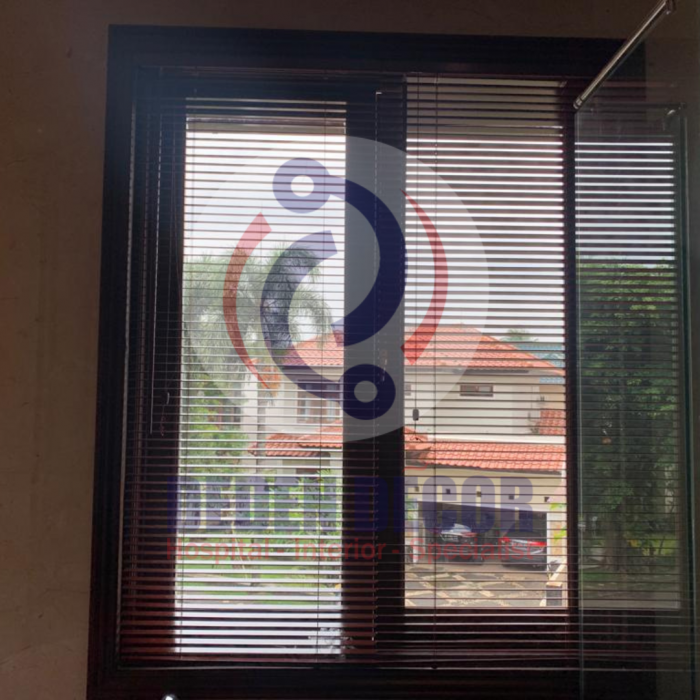 wooden blind deden decor