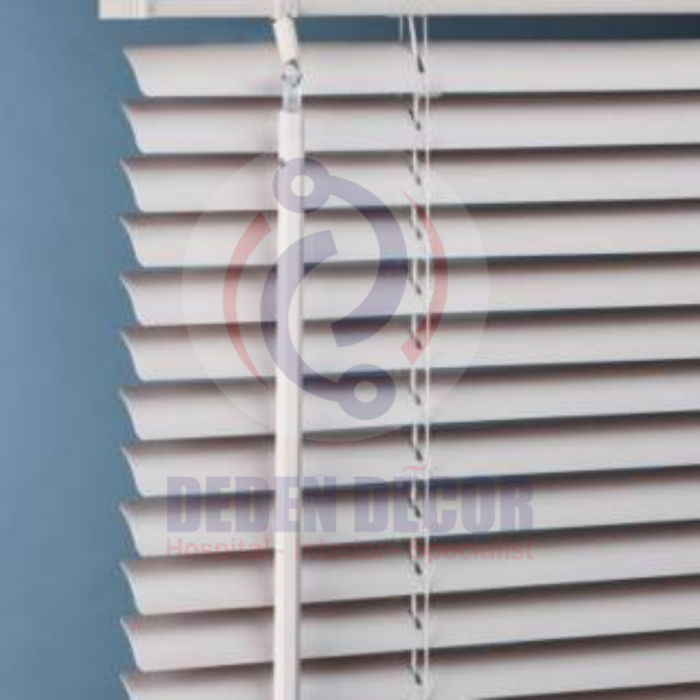 horizontal blind